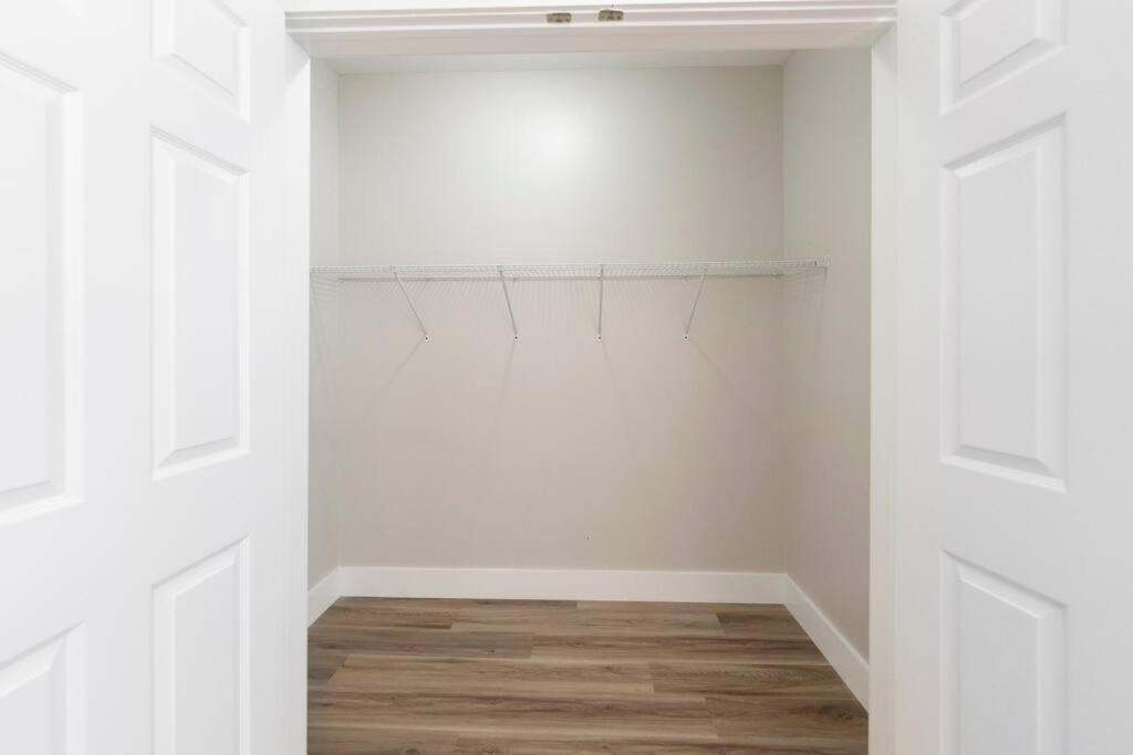Brand New Cozy Modern Bungalow W/Hot Tub+Movieroom 7 Min From Uptown Charlotte Exterior foto